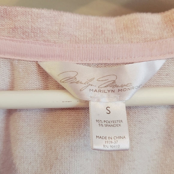 Marilyn Monroe "All you need is love" Top - Picture 5 of 6